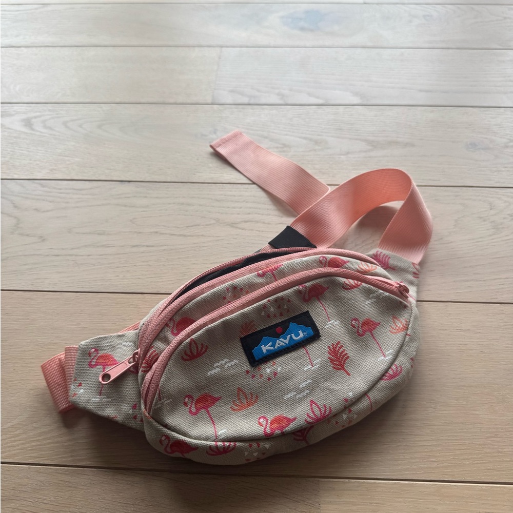 kavu fanny pack